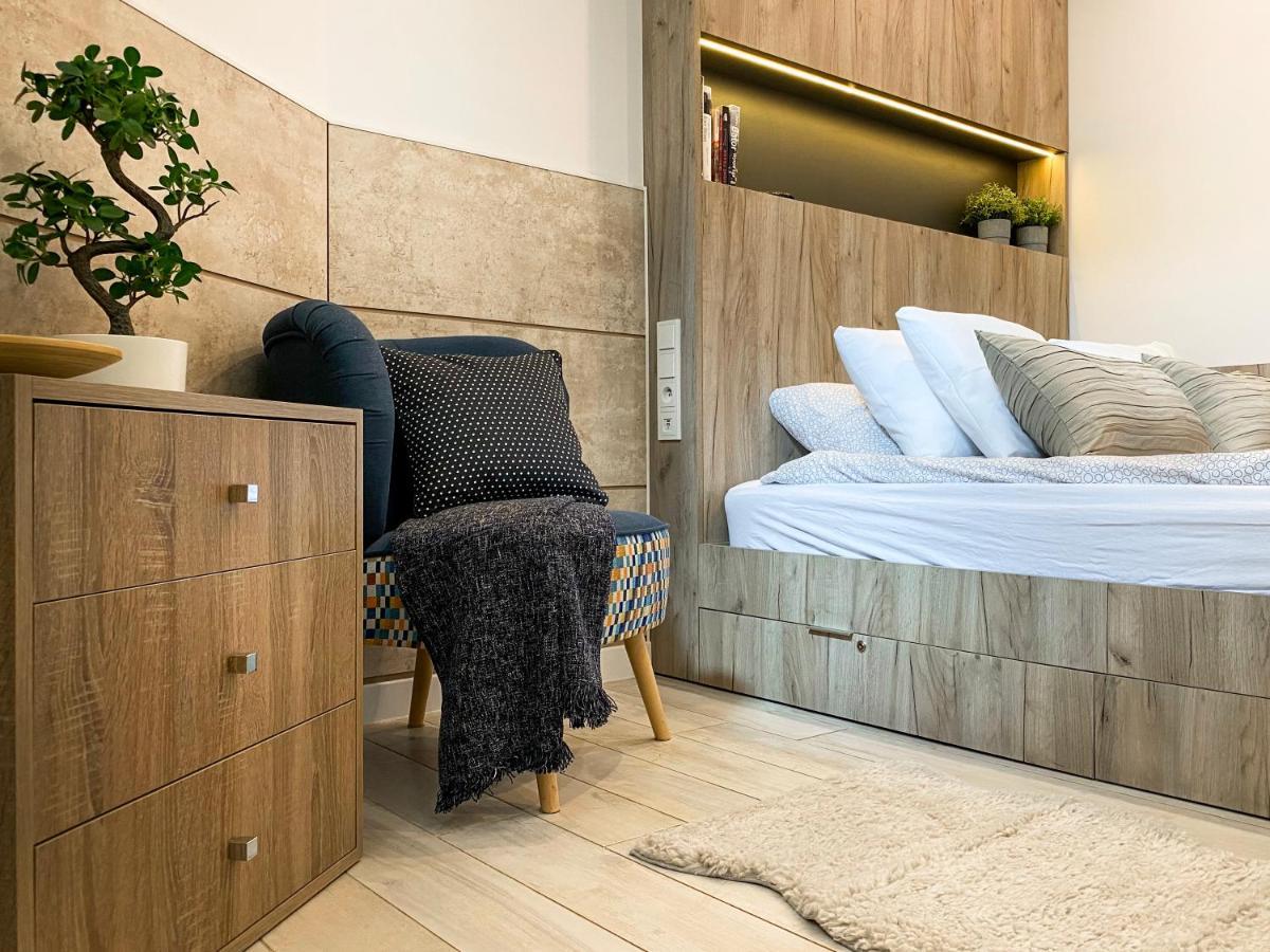 Beautiful Studio For Couples With Air Conditioning - Old Town & Main Station Cracovia Esterno foto