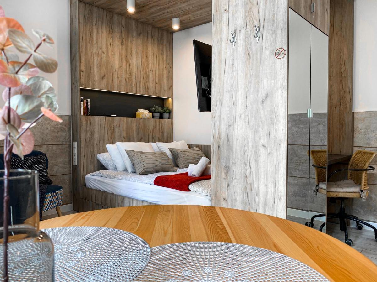 Beautiful Studio For Couples With Air Conditioning - Old Town & Main Station Cracovia Esterno foto